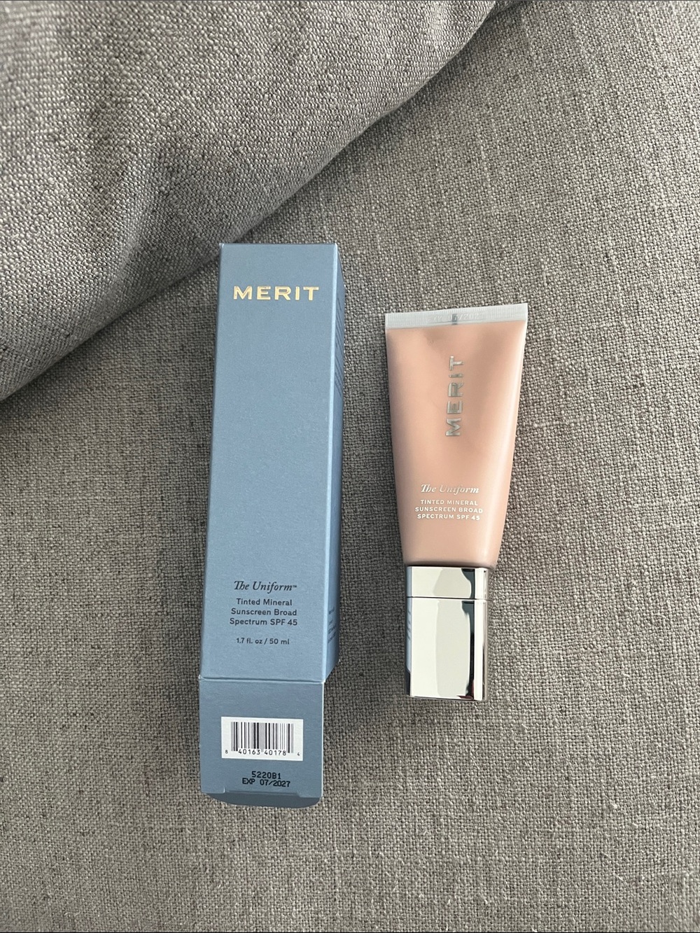 MERIT The Uniform Tinted Mineral Sunscreen SPF 45 50ml NIB- shade 22